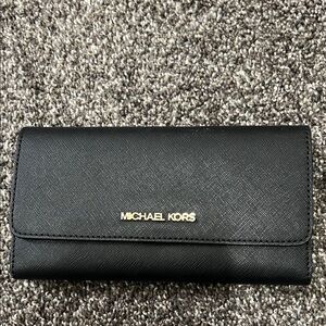 Michael Kors Elegant Black Wallet